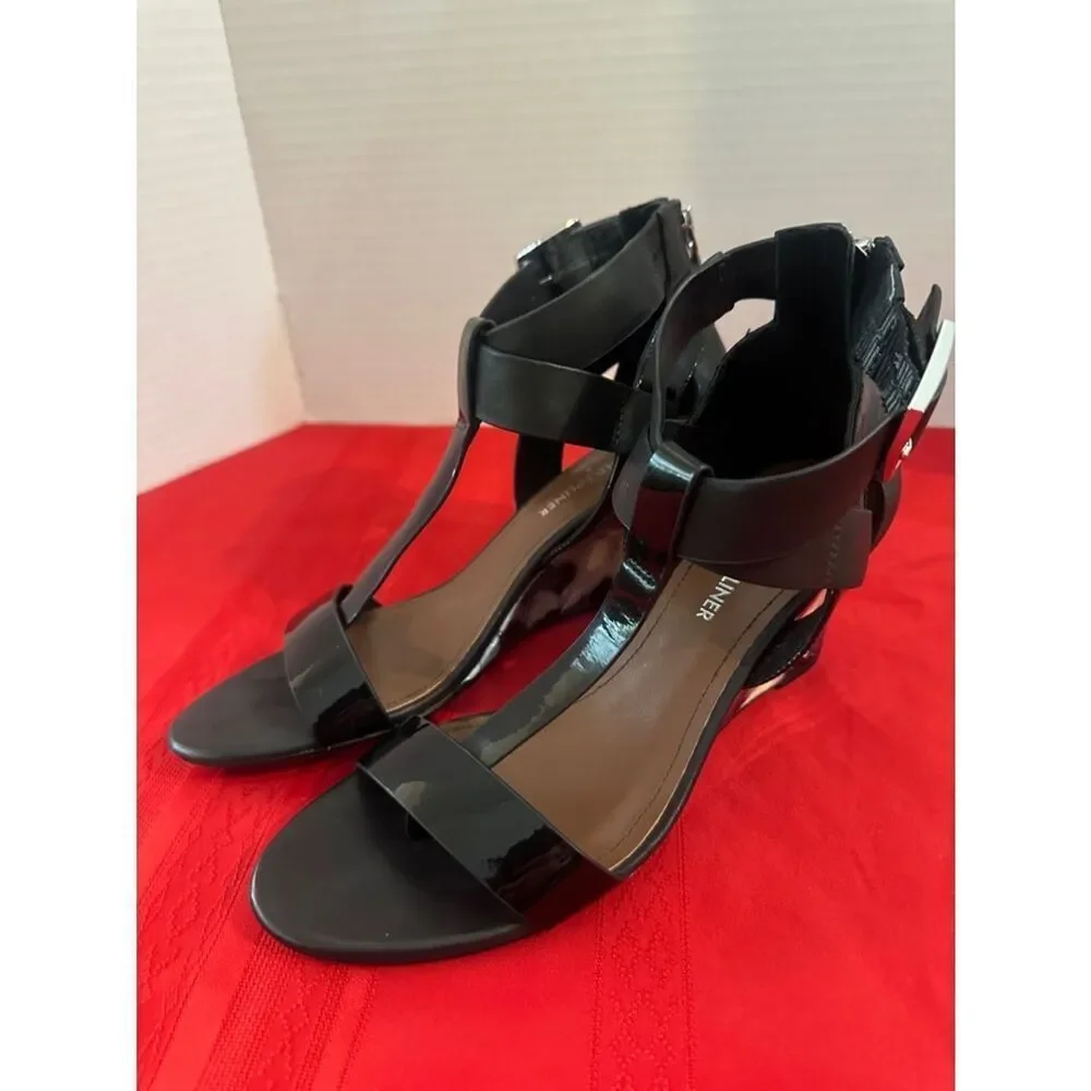 Donald J. Pliner Black/White Strappy Wedge Sandals with Buckle Size 7N